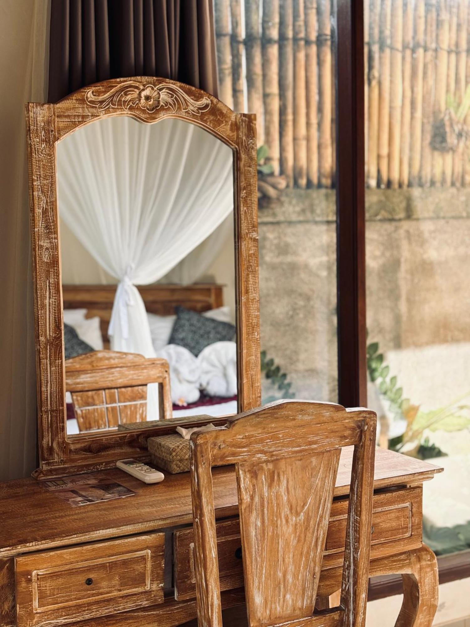 Ayis House Bed & Breakfast